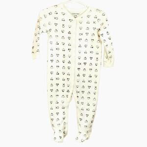 L Calvin Klein Baby Girl White CK Heart Print Footed Jumpsuit Sleeper NWT 6/9M